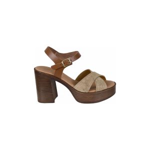 Crossed heeled leather sandal