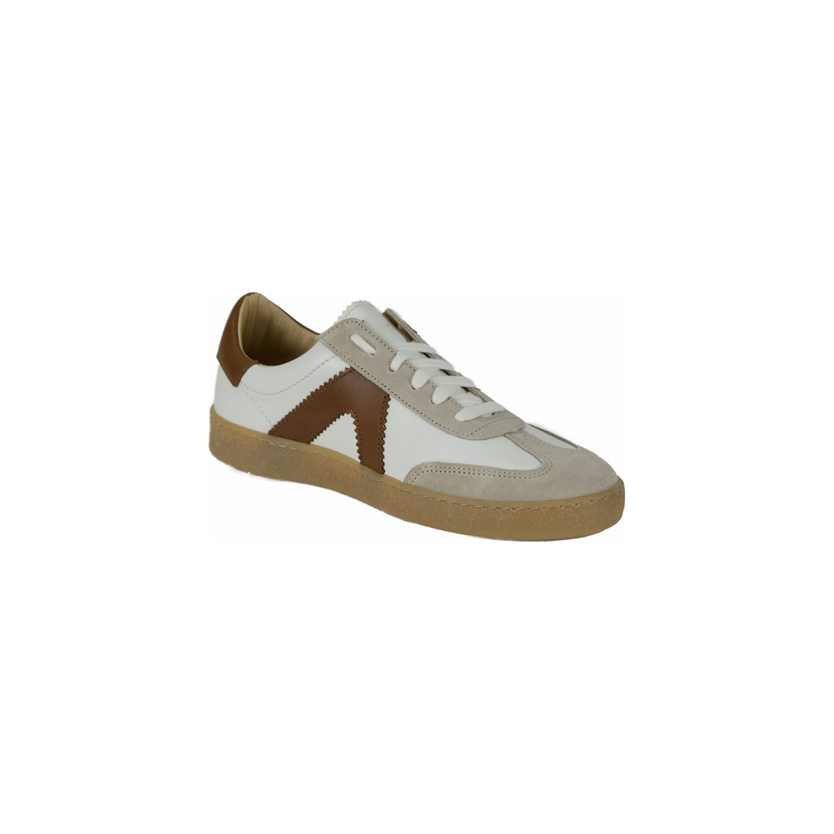 Leather sneaker with contrast lateral detail Leather sneaker with contrast lateral detail - Image 3