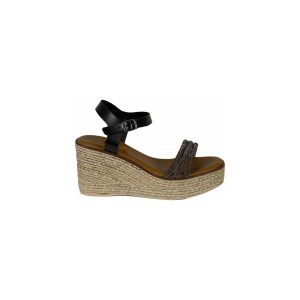 High platform leather sandal